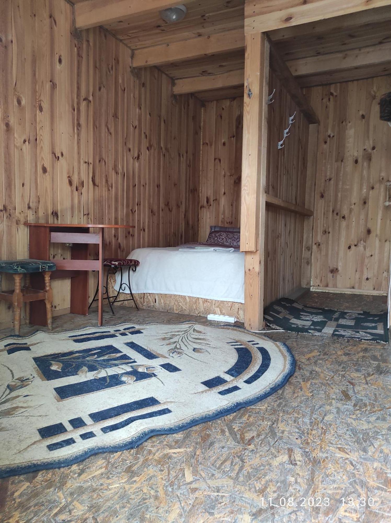 Mini-Hotel Kamianets Экстерьер фото