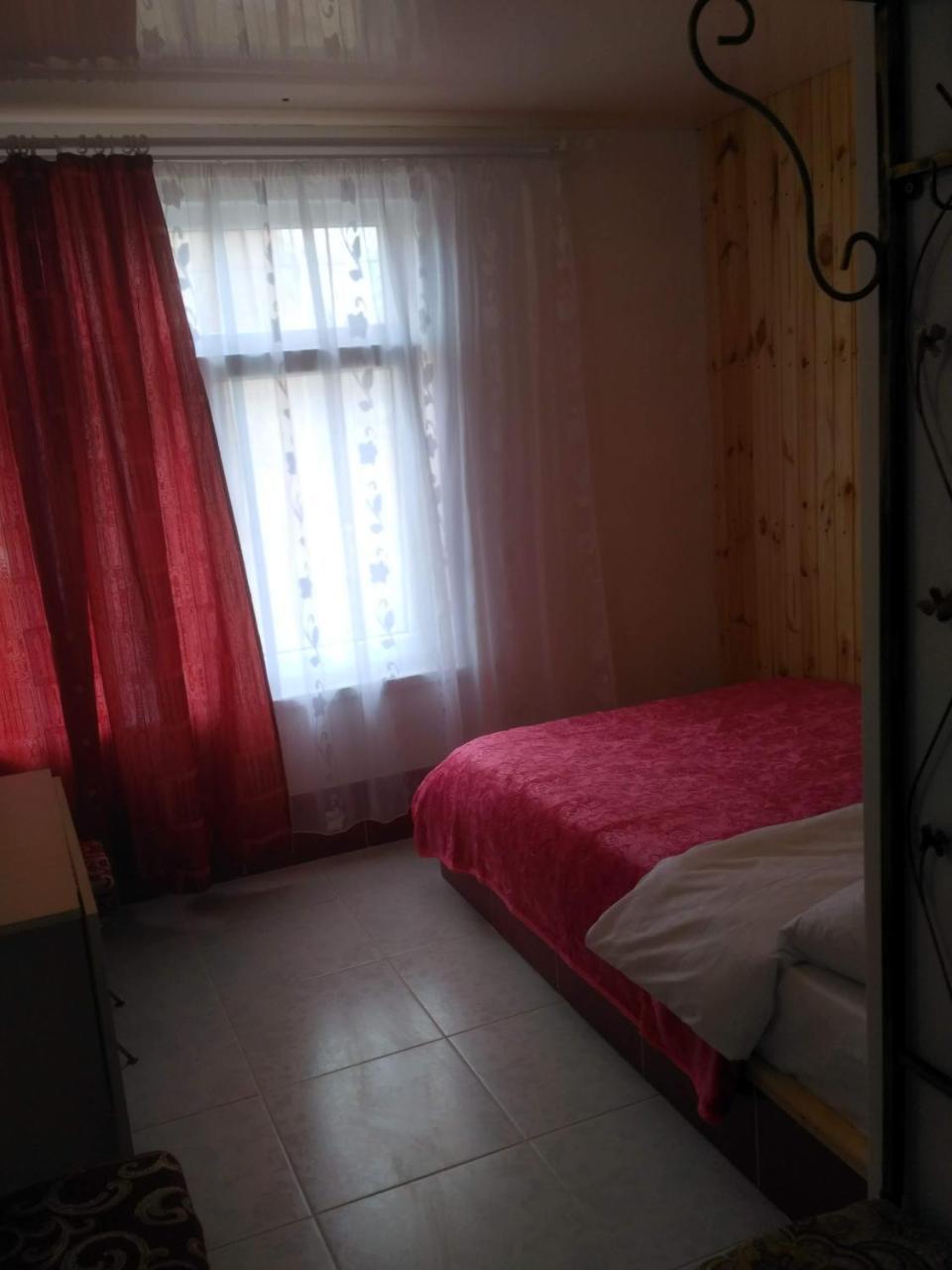 Mini-Hotel Kamianets Экстерьер фото